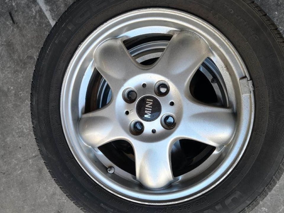 2010 Mini Cooper Rims and&nbsp;Tires